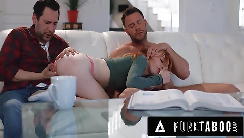 Sexy blonde's sexy & facial