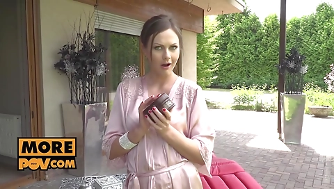 Saucy and her sexy feet vs jumps