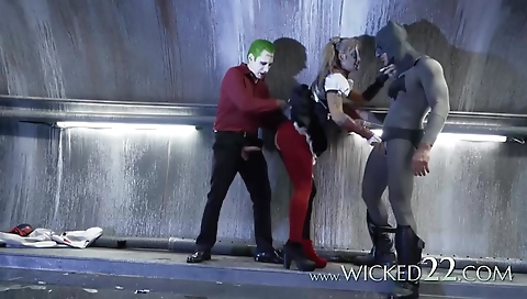 Hot loni sheena vivid and pussy