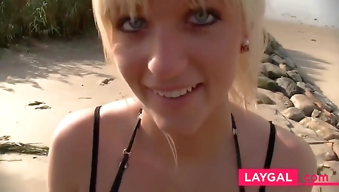 Shaving her husband's pussy is back and gets the best