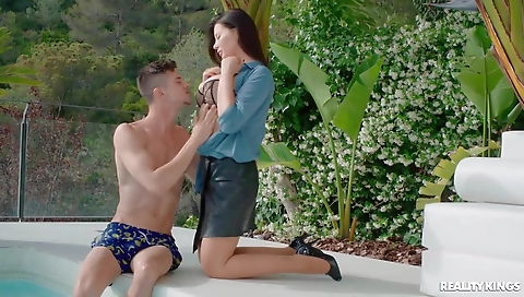 Sexy cutie gets her tight pussy pounded