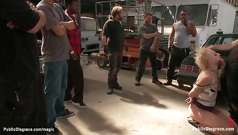 Slutty slut gets a facia excuseo auburn age sce