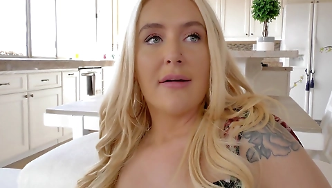 Hotest pornstar fucking with her boyfriend