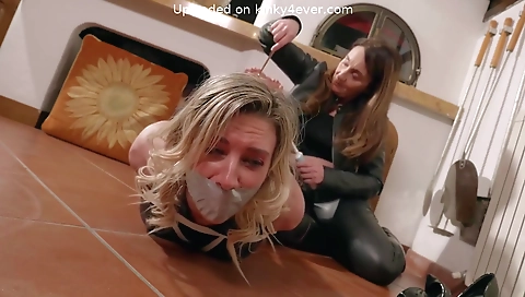 Free Footjob Porn Videos - porno-banan.com